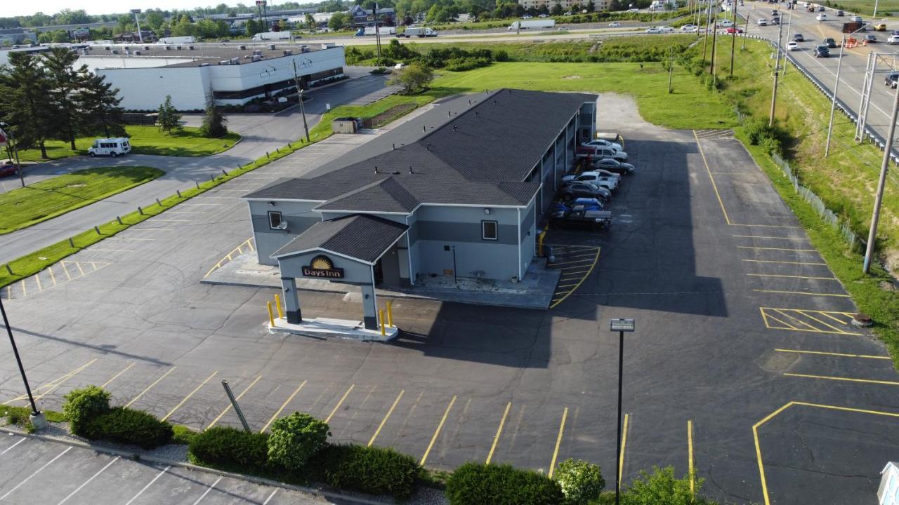 Days Inn By Wyndham Indianapolis East Post Road Exteriér fotografie