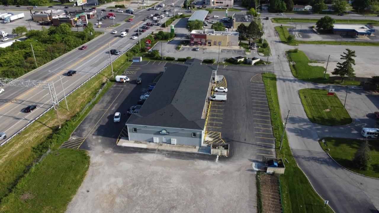 Days Inn By Wyndham Indianapolis East Post Road Exteriér fotografie