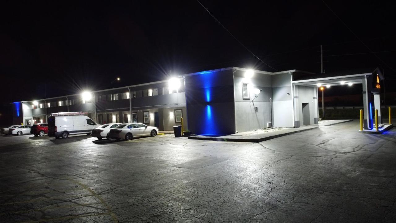 Days Inn By Wyndham Indianapolis East Post Road Exteriér fotografie