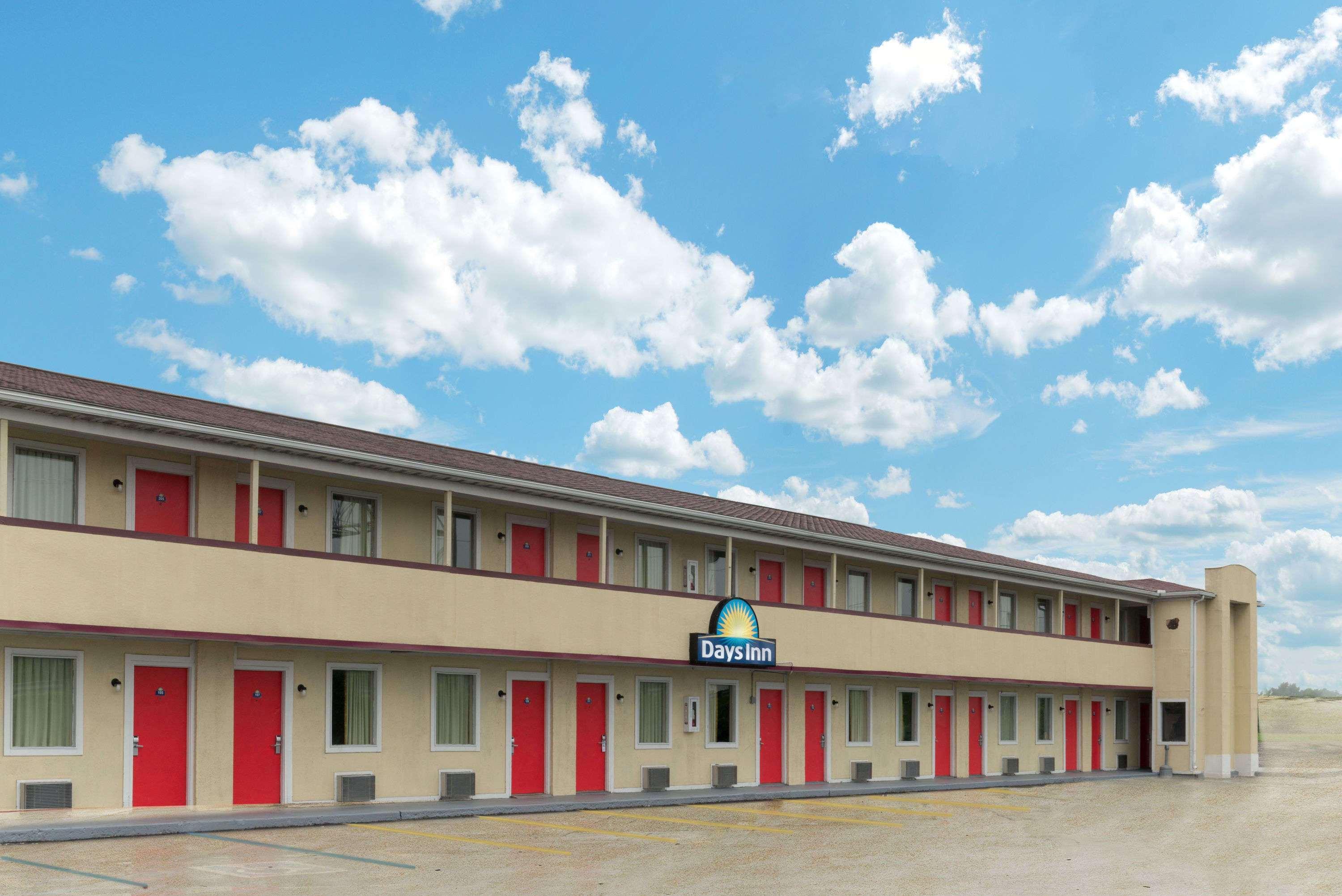 Days Inn By Wyndham Indianapolis East Post Road Exteriér fotografie